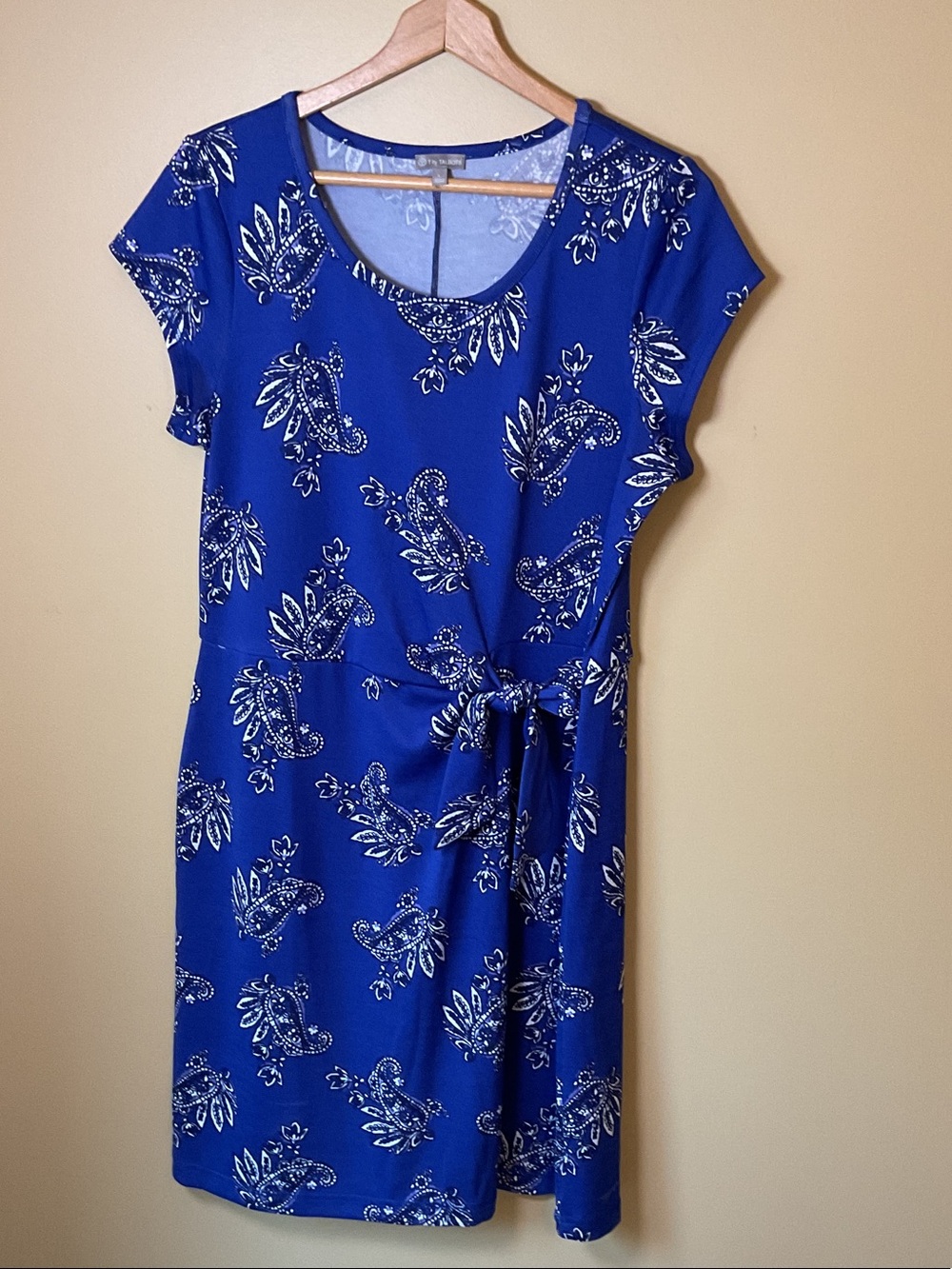 T by Talbots Blue Paisley Tie waist Effortless Dress Size L